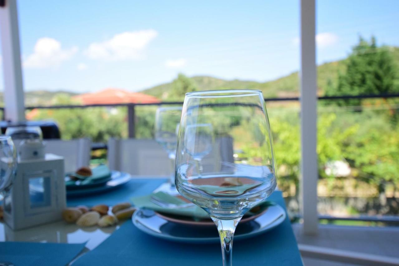 V Luxury Suites Toroni 3 מראה חיצוני תמונה
