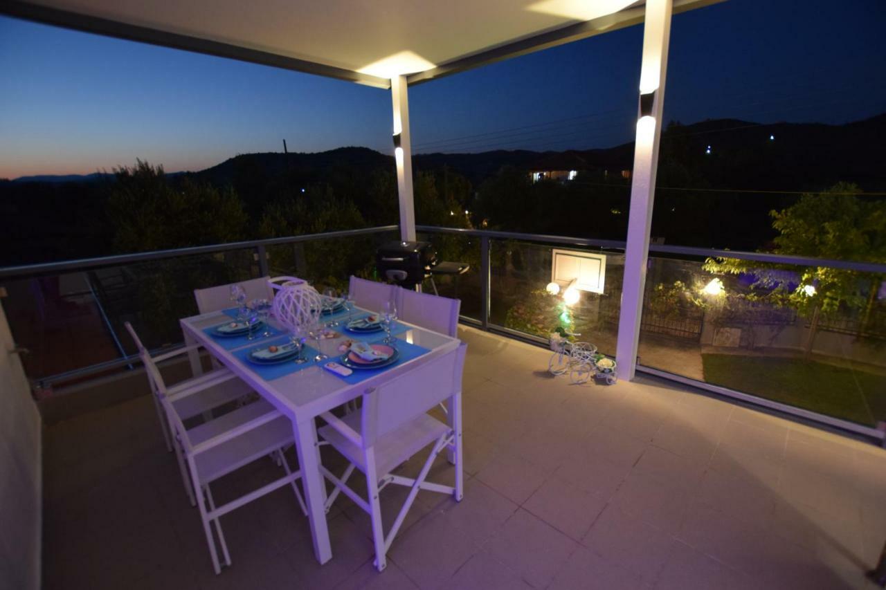 V Luxury Suites Toroni 3 מראה חיצוני תמונה