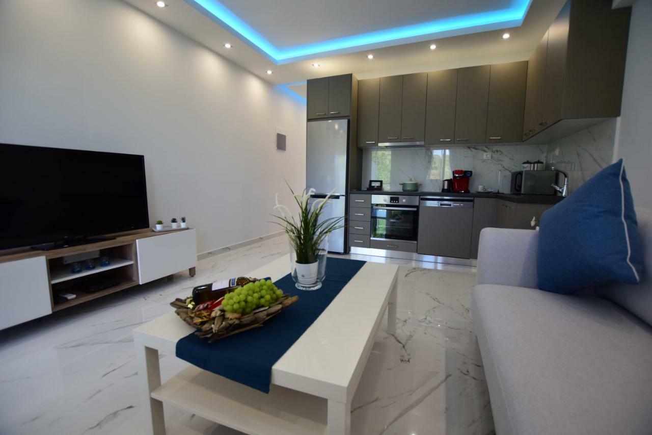 V Luxury Suites Toroni 3 מראה חיצוני תמונה
